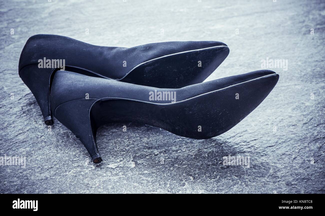 Schwarze Schuhe: Ein zeitloser Klassiker mit unzähligen Facetten