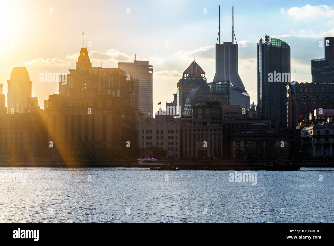 Wahrzeichen von Shanghai Huangpu Fluss in China. Stockfoto