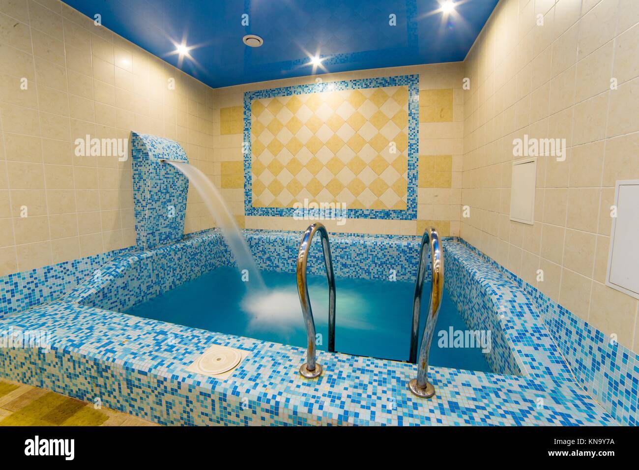 Schwimmbad Indoor komfortable Relax Spa Interieur. Stockfoto