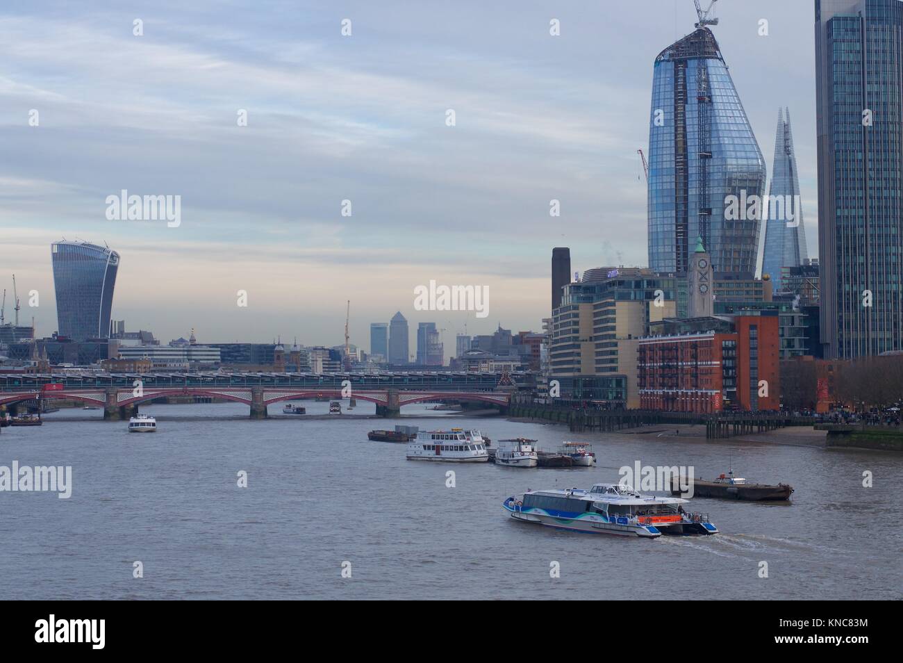 Ansicht von einem Blackfriars neuen Hochhauses an der South Bank, London Stockfoto