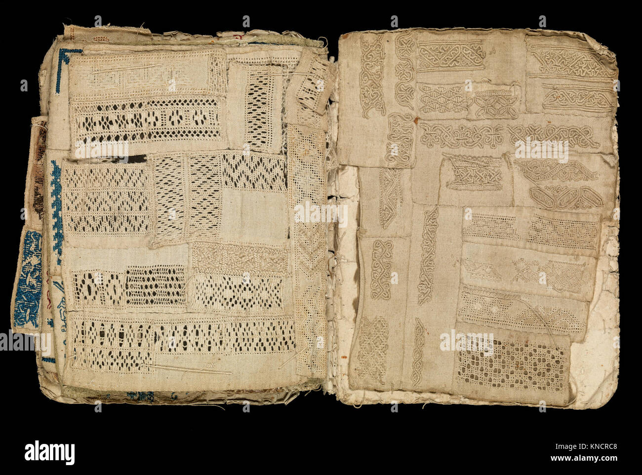 Broschüre mit Stickerei und Zeichentrickarbeiten wahrscheinlich Portugiesisch; Sampler; Textilien bestickt, Anfang des 17. Jahrhunderts Stockfoto