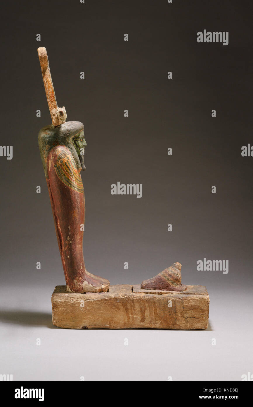Abbildung von ptah-sokar-Osiris MET LC-86 1 88 EGDP 025260 551504 Abbildung von ptah-sokar-Osiris, 332? 30 v. Chr., Holz, Farbe, Leinen, H 51,7 cm (20 3/8 in.); W. 24,5 cm (9 5/8 in.); d 31,5 cm (12 3/8 in.). Das Metropolitan Museum of Art, New York. Mittel verschiedener Geber, 1886 (86.1.88 Ein? d) Stockfoto