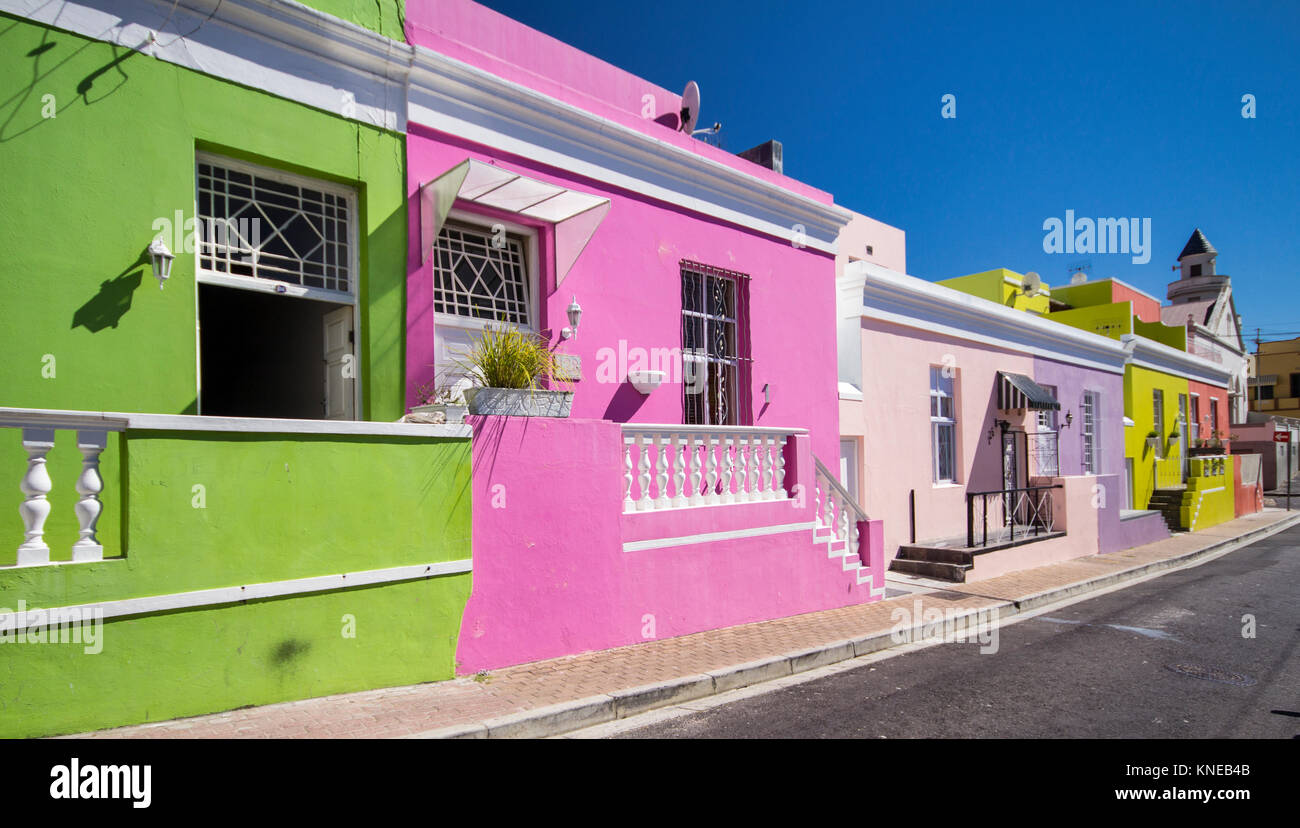 Lebendige farbige Häuser der moslemischen Viertel von Kapstadt Bo-Kaap Stockfoto