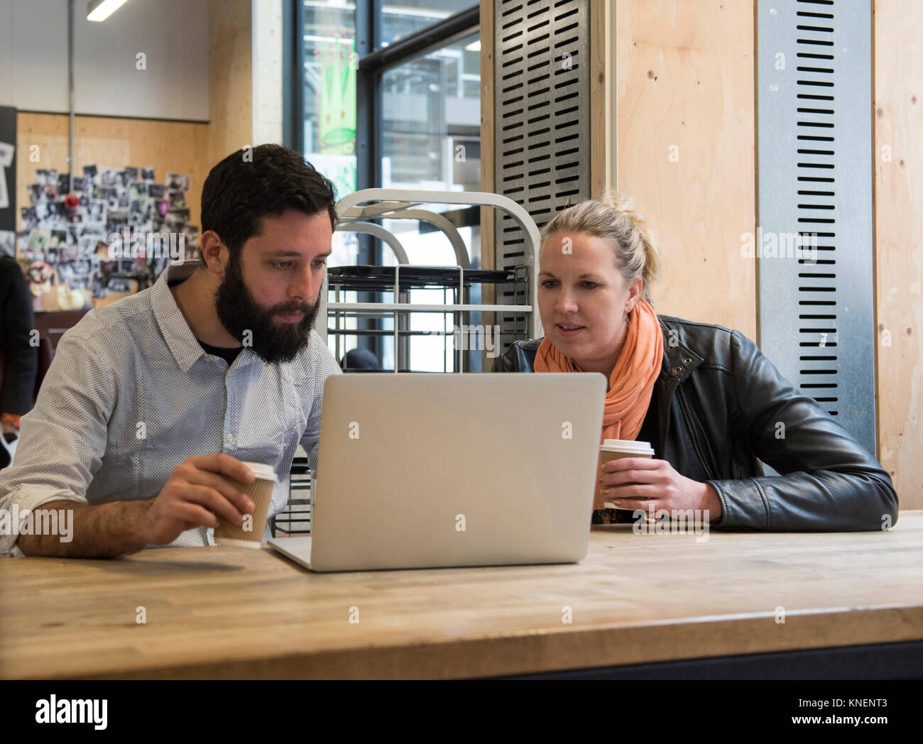 Studenten mit laptop Stockfoto