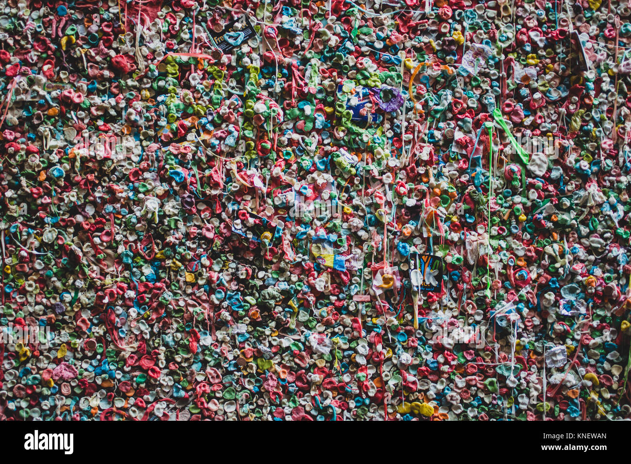 Die berühmte Kaugummi Wand am Pike Place Market. Stockfoto