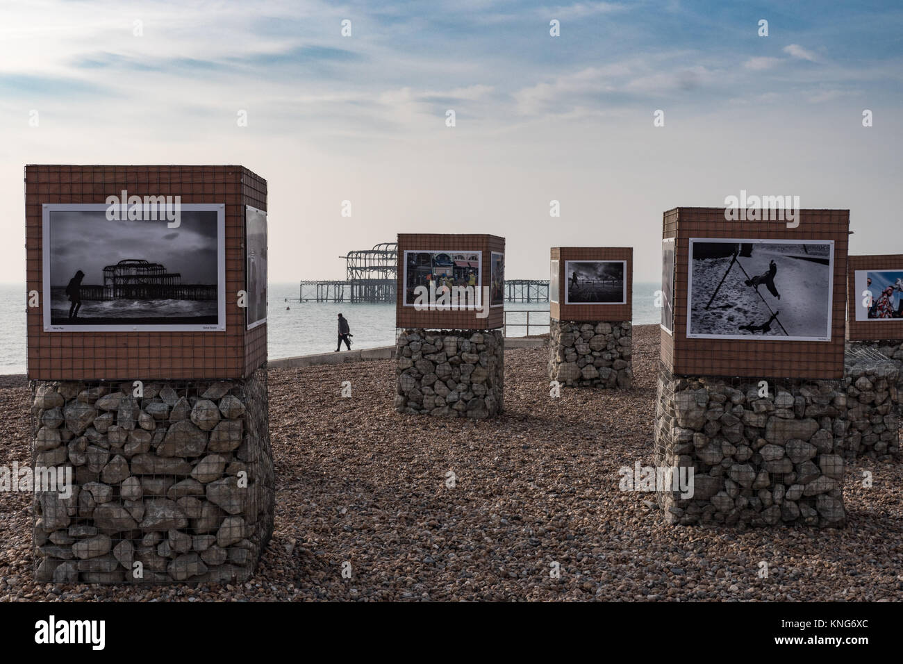 Fotografische Kunst Installation am Strand von Brighton, Sussex, England, UK. Stockfoto