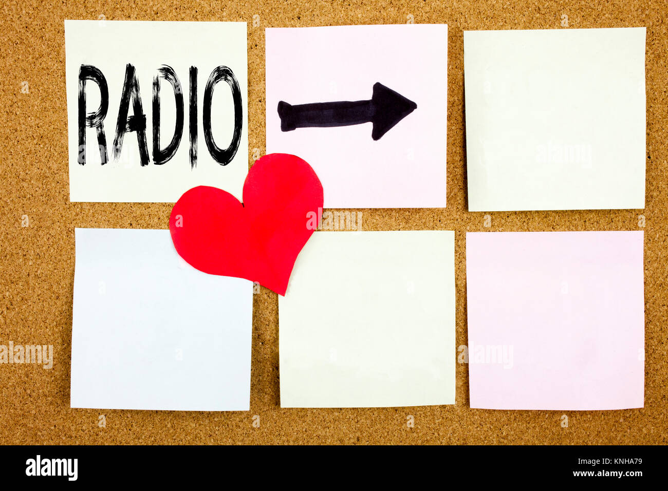 Konzeptionelle Hand schreiben Bildunterschrift inspiration Übersicht Radio Konzept für Medien und Bildung und Liebe auf Holz- Hintergrund geschrieben, Erinnerung backgr Stockfoto