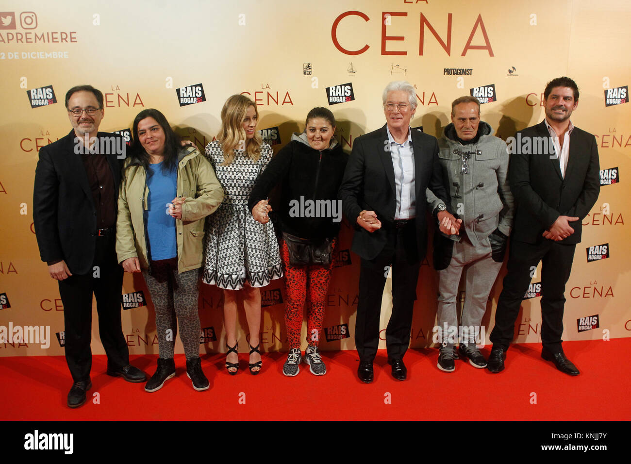 Madrid, Spanien. 11 Dez, 2017. Richard Gere und Alejandra Silva nehmen an der Premiere von La Cena zusammen mit Obdachlosen im Capitol Theater in Madrid, Spanien, 11. Dezember 2017. Credit: Jimmy Olsen/Medien Punch *** Keine Spanien***/Alamy leben Nachrichten Stockfoto