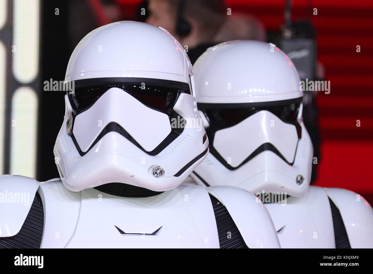 London, Großbritannien. 12 Dez, 2017. Sturmtruppen, Star Wars: Der letzte Jedi - Europäische Premiere, die Royal Albert Hall, London, Großbritannien. 12 Dez, 2017. Foto von Richard Goldschmidt Credit: Rich Gold/Alamy leben Nachrichten Stockfoto