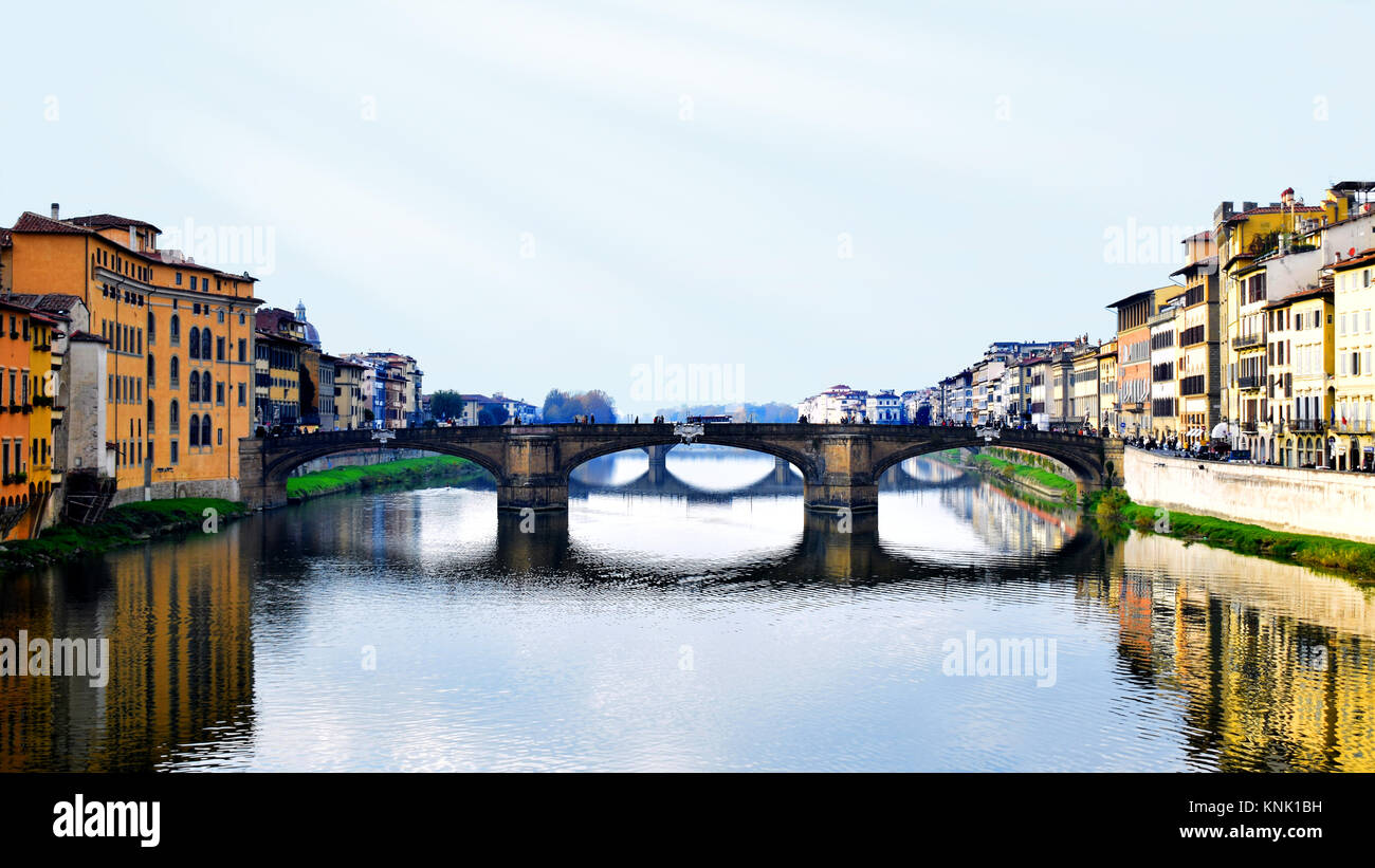 Florenz Brücke über den Fluss Arno, Stockfoto
