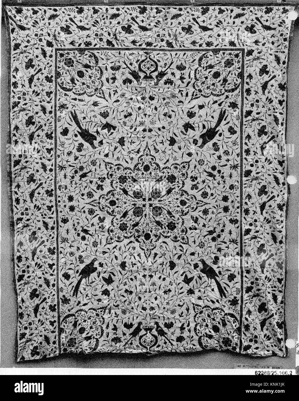 MET-Objekt, das eine Hängung darstellt und strukturelle und materielle Details für die historische Dokumentation zeigt. Stockfoto