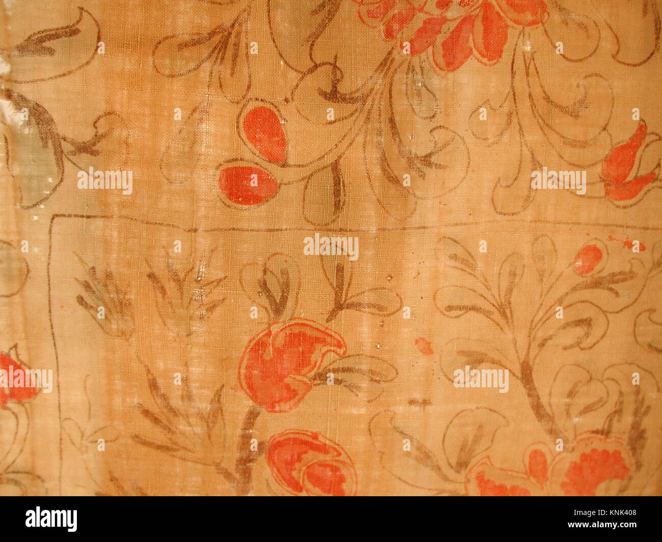 Palampore-Hänge oder Bettbezug, islamische Textilien aus dem frühen 18. Jahrhundert, mit gemalten Motiven, die für Bettwäsche oder dekorative Zwecke verwendet wurden. Stockfoto