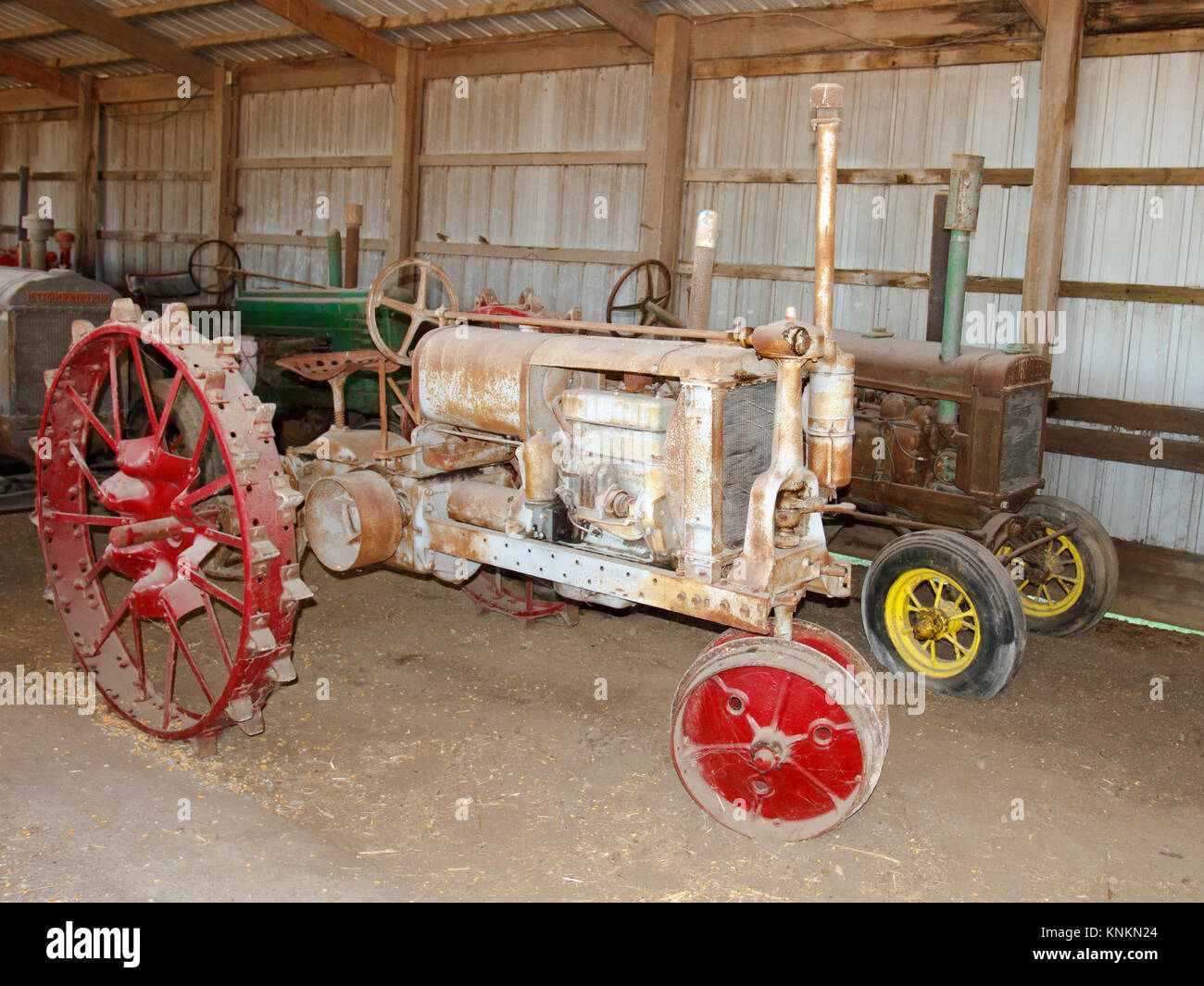 Traditionelle landwirtschaftliche maschinen -Fotos und -Bildmaterial in ...
