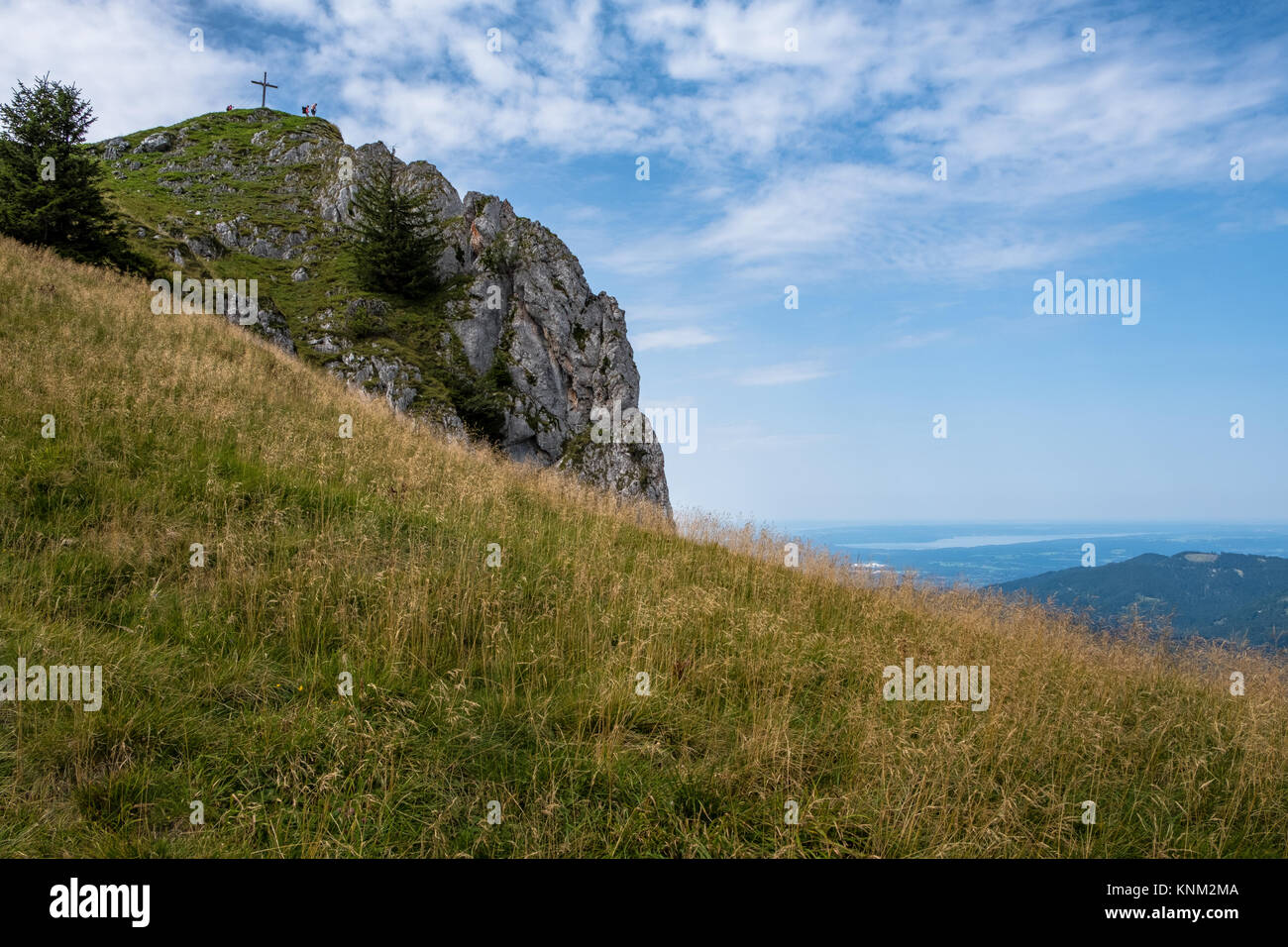 Schönen Bergblick während der Verfahrbewegung der Benediktenwand in Bayern Stockfoto