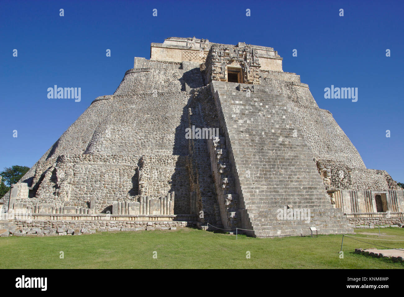 Pyramide des Zauberers, Uxmal, Mexiko Stockfoto