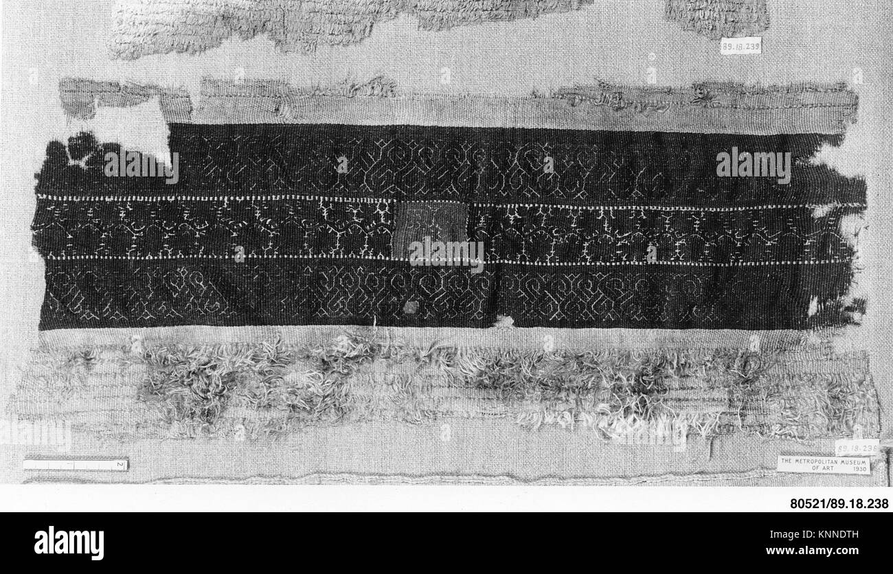 Ein Fragment, das als MET 80521 katalogisiert wurde, repräsentiert erhaltene historische Kunstwerke, untersucht nach Illustration und Materialeigenschaften. Stockfoto