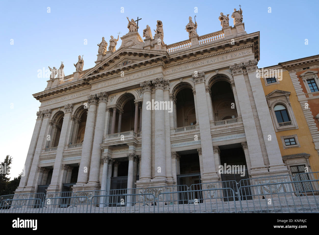 Die Basilika San Giovanni in Laterano Fassade. Rom, Italien. Stockfoto