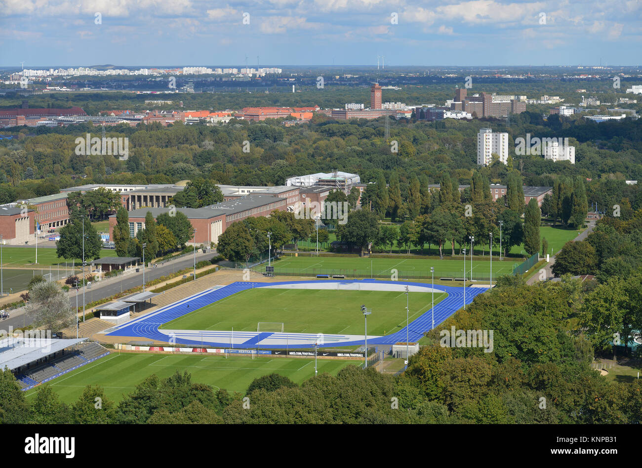 Hanns braun platz Fotos und Bildmaterial in hoher Auflösung Alamy
