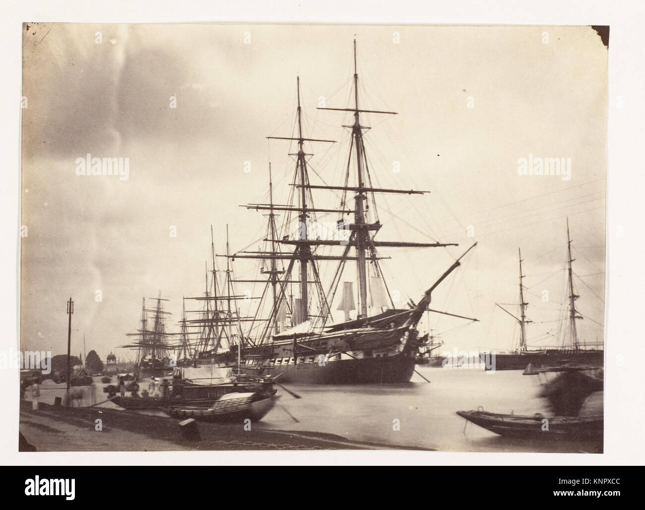 Blick auf H.M.S. Shannon vor Kalkutta, ein historisches Marineschiff, das maritimes Design und Aktivität veranschaulicht und im Metropolitan Museum of Art aufbewahrt wird. Stockfoto