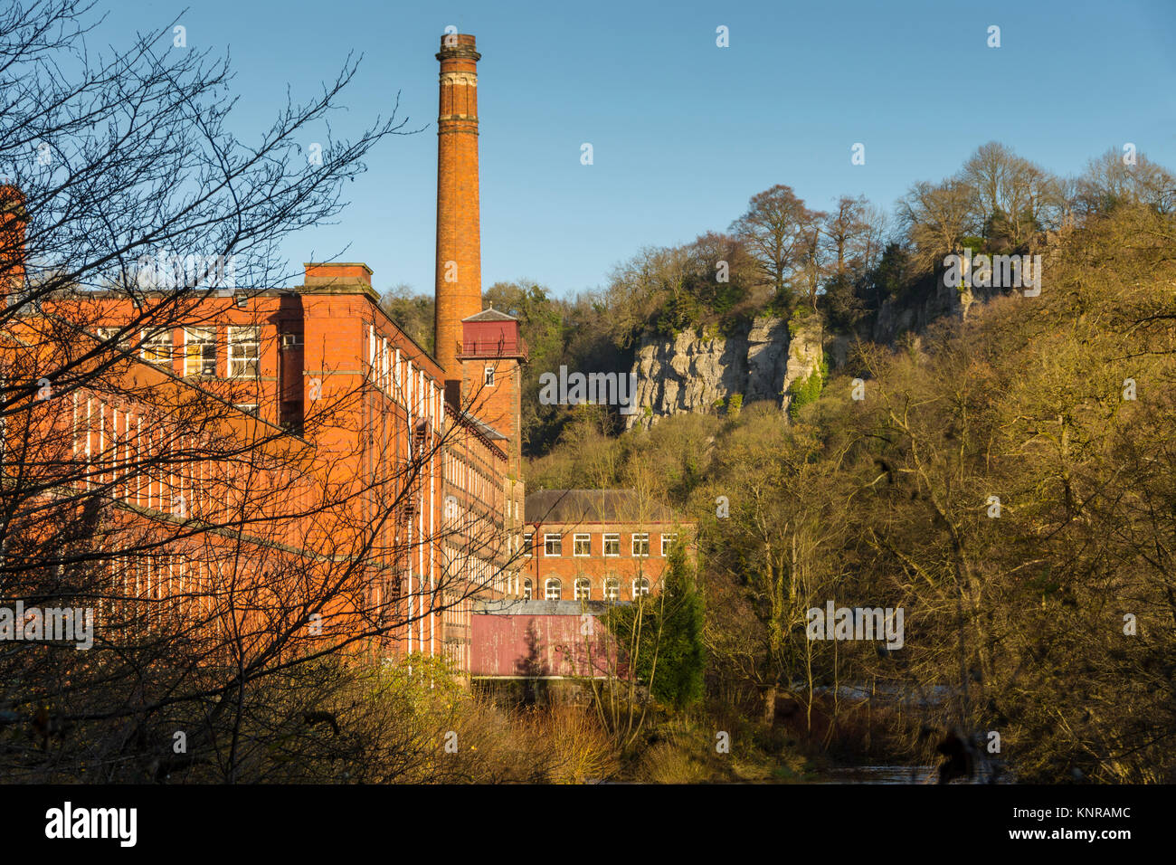 Masson Mühle, ehemalige Baumwollspinnerei von Sir Richard Arkwright 1783-84. Jetzt Einzelhandelsgeschäft und Museum. Matlock Bath, Peak District, Derbyshire, England, Großbritannien Stockfoto