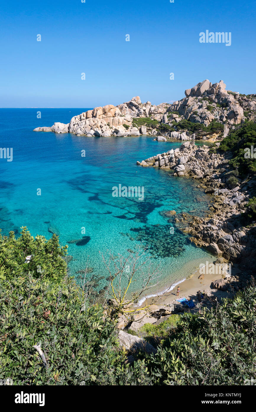 Kleinen idyllischen Badestrand in einer kleinen Bucht, Capo Testa, Santa Teresa di Gallura, Sardinien, Italien, Mittelmeer, Europa Stockfoto