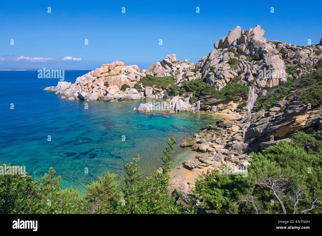 Kleinen idyllischen Badestrand in einer kleinen Bucht, Capo Testa, Santa Teresa di Gallura, Sardinien, Italien, Mittelmeer, Europa Stockfoto
