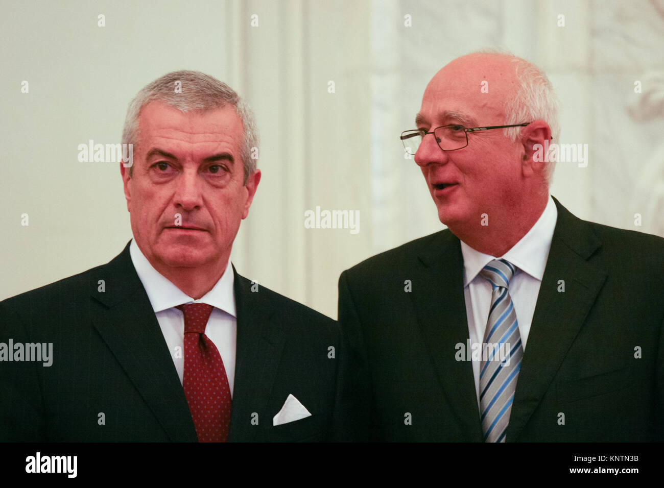 Bukarest, Rumänien - 25. OKTOBER 2011: König Michael von Rumänien während der ersten Rede vor dem rumänischen Parlament in Bukarest. Stockfoto