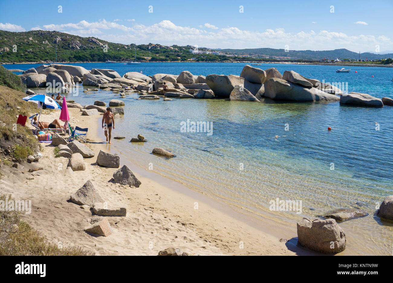 Idyllischer Strand mit Granitfelsen, Santa Reparata, Capo Testa, Santa Teresa di Gallura, Sardinien, Italien, Mittelmeer, Europa Stockfoto