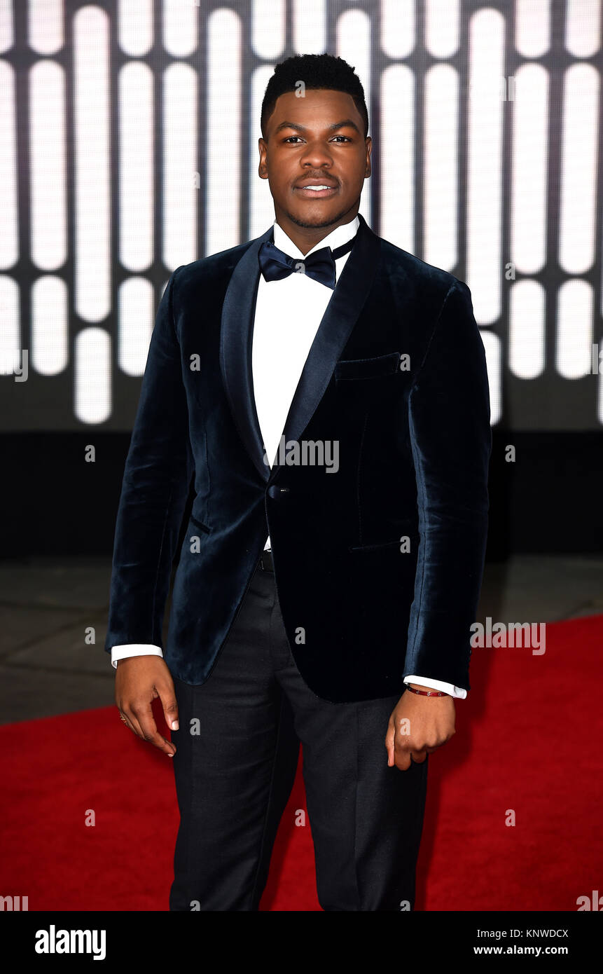 John Boyega teilnehmen Die Europäische Premiere von Star Wars: Der letzte Jedi gehalten an der Royal Albert Hall, London. Stockfoto