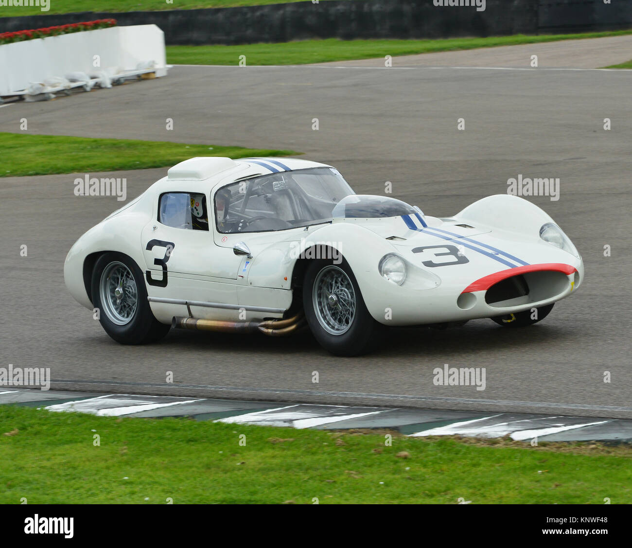 Derek Hill, Joe Colasacco, Maserati Tipo 151, RAC, Royal Automobile Club, TT Celebration, Goodwood Revival 2014, Autosport, Goodwood Revival, Goodwo Stockfoto