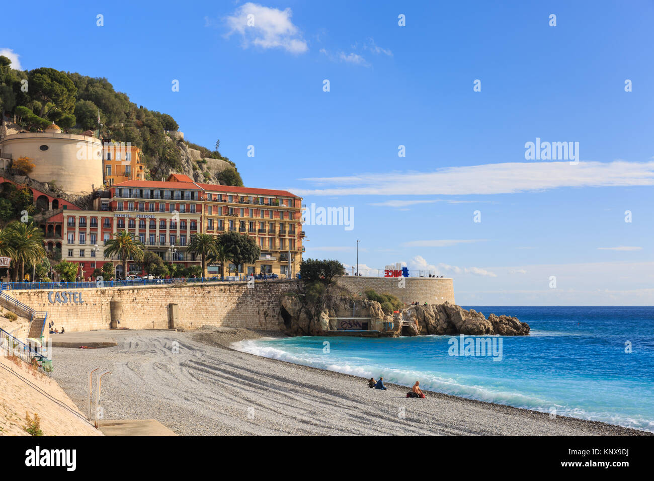 Hotel Suisse und Castel Beach, Nice, French Riviera, Cote d'Azur, Frankreich Stockfoto