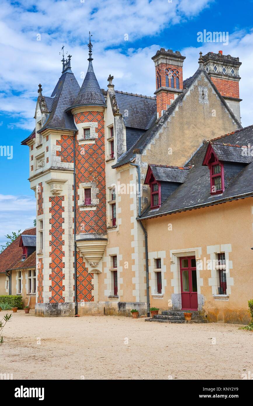 Troussay, Schloss und Gärten, Das kleinste Schloss an der Loire