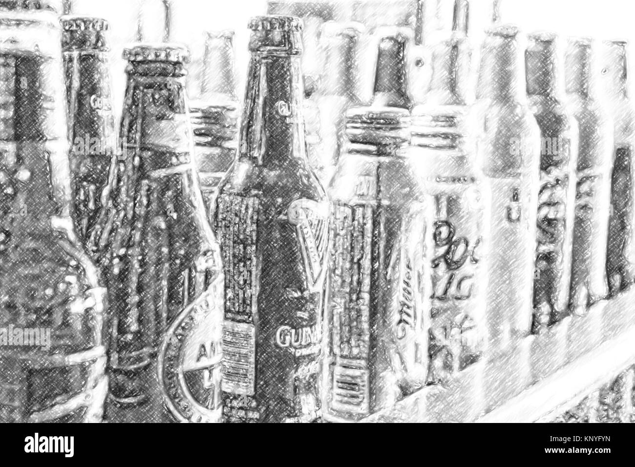 Flaschen mit leckeren Getränken Stockfoto