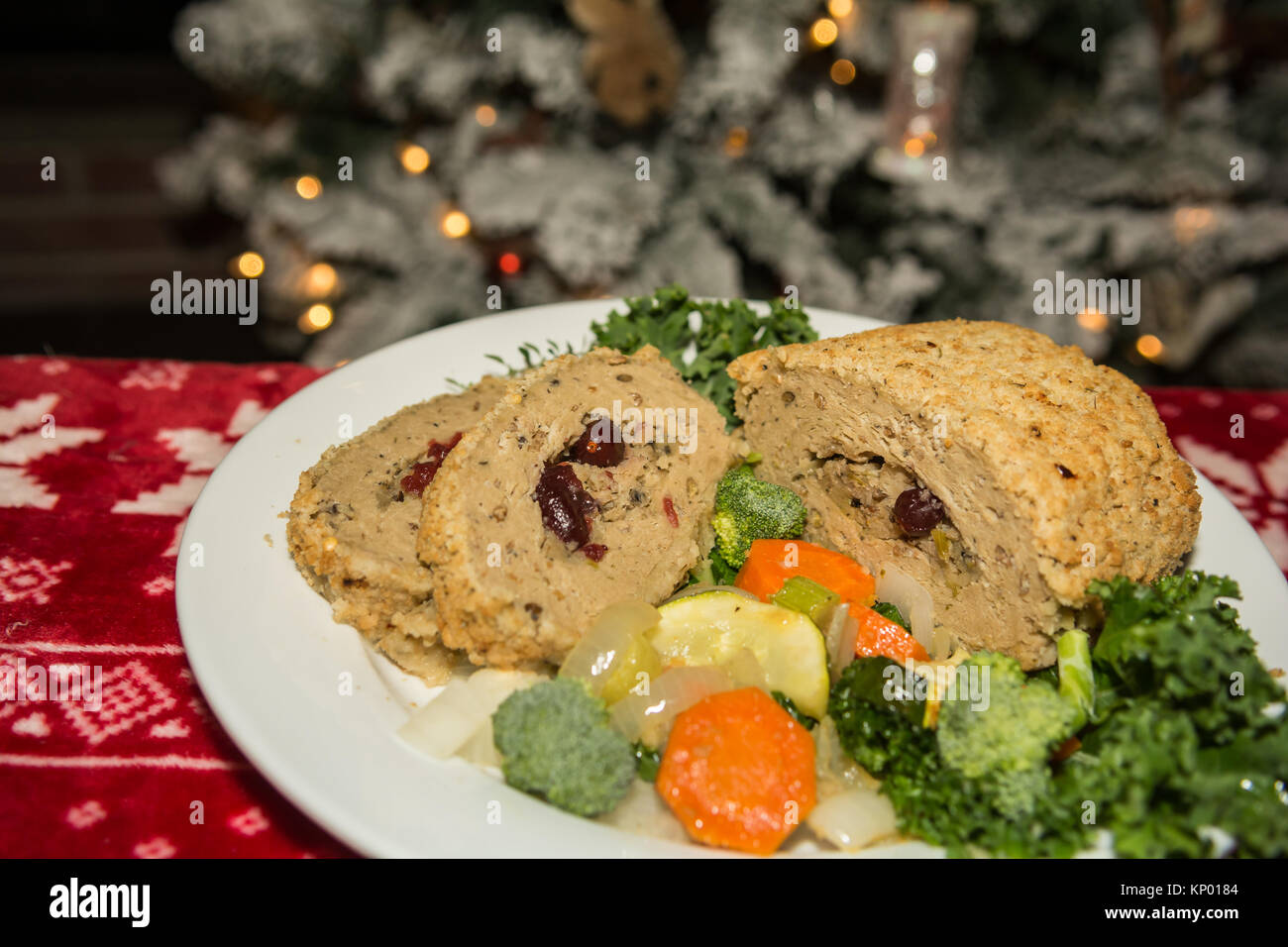 Vegan Tofu Türkei serviert für das Weihnachtsessen Stockfoto