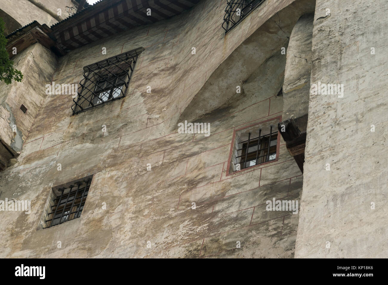 Außenmauer der Burg Orava Stockfoto