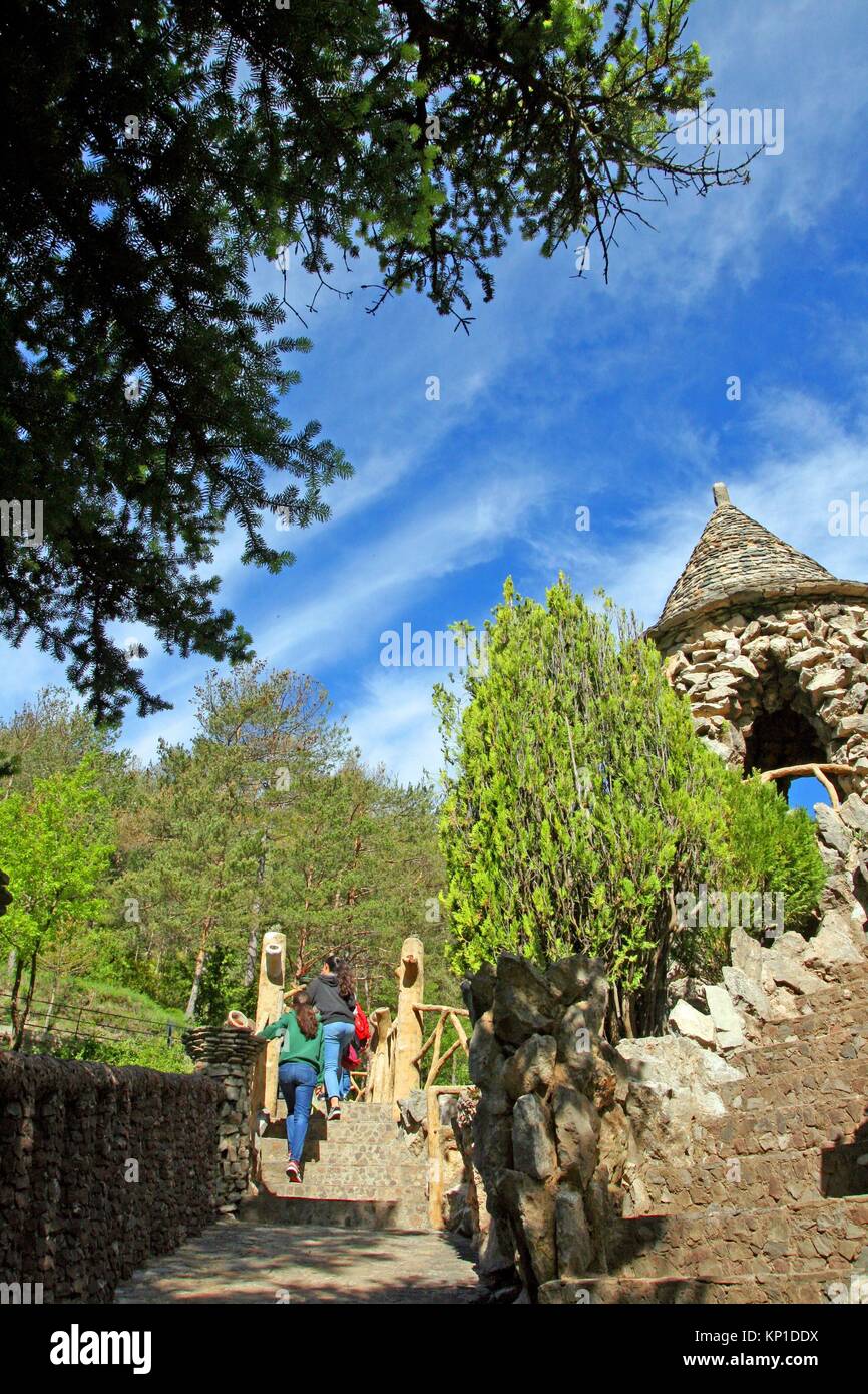 Jardins Artigas (Artigas Gärten), Design von Antoni Gaudi, La Pobla ... Jardins Artigas (Artigas Gärten), Design von Antoni Gaudi, La Pobla ...