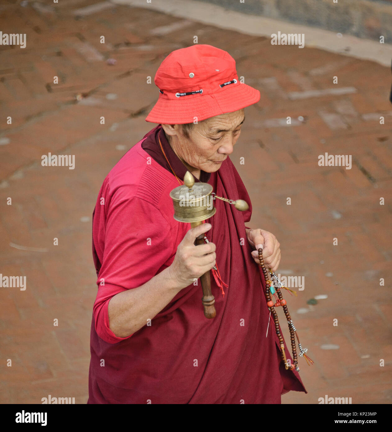 Pilger wandern rund um Boudhanath, Kathmandu, Nepal, Asien Stockfoto