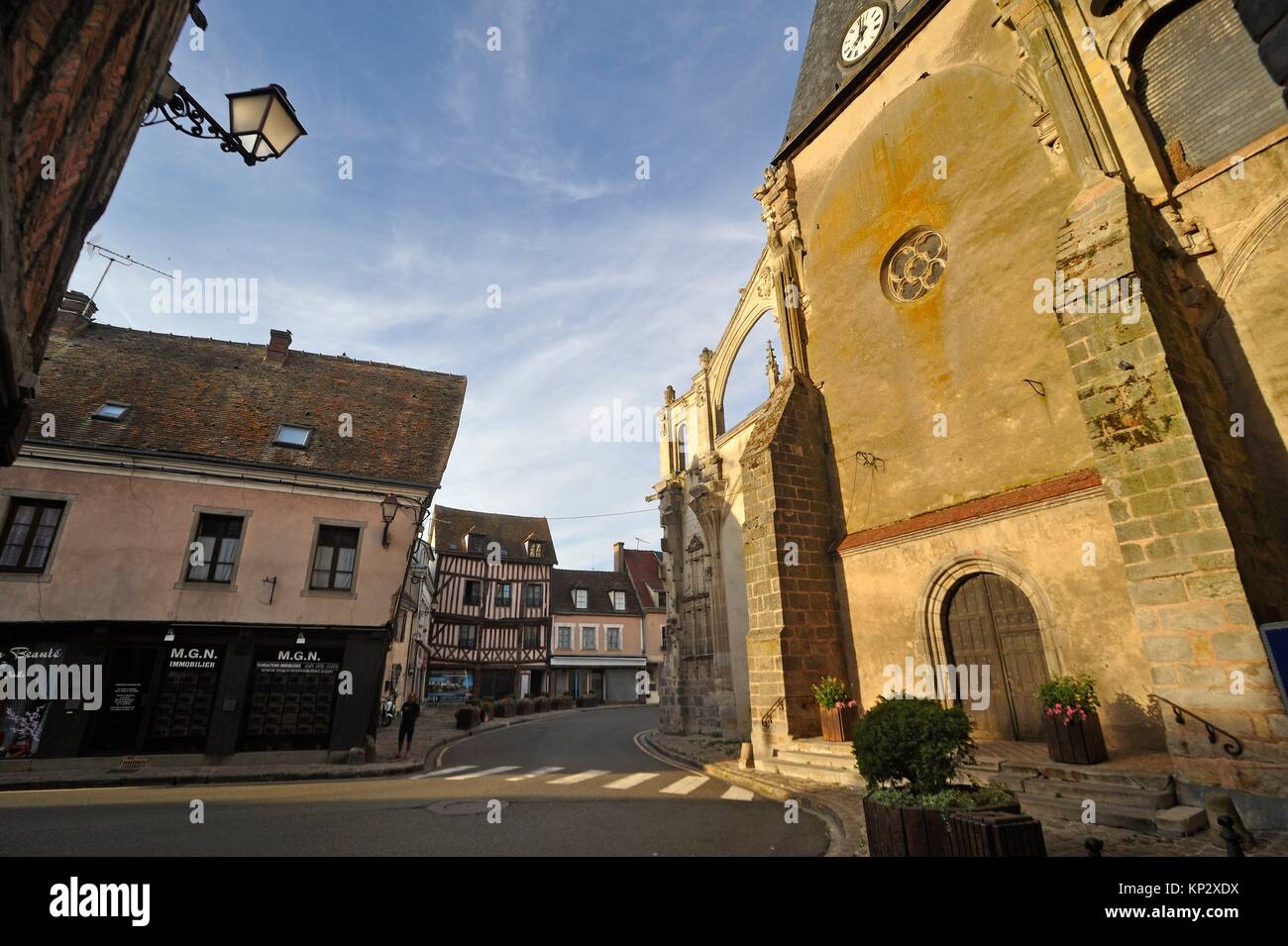 Kirche saint sulpice Fotos und Bildmaterial in hoher Auflösung Alamy