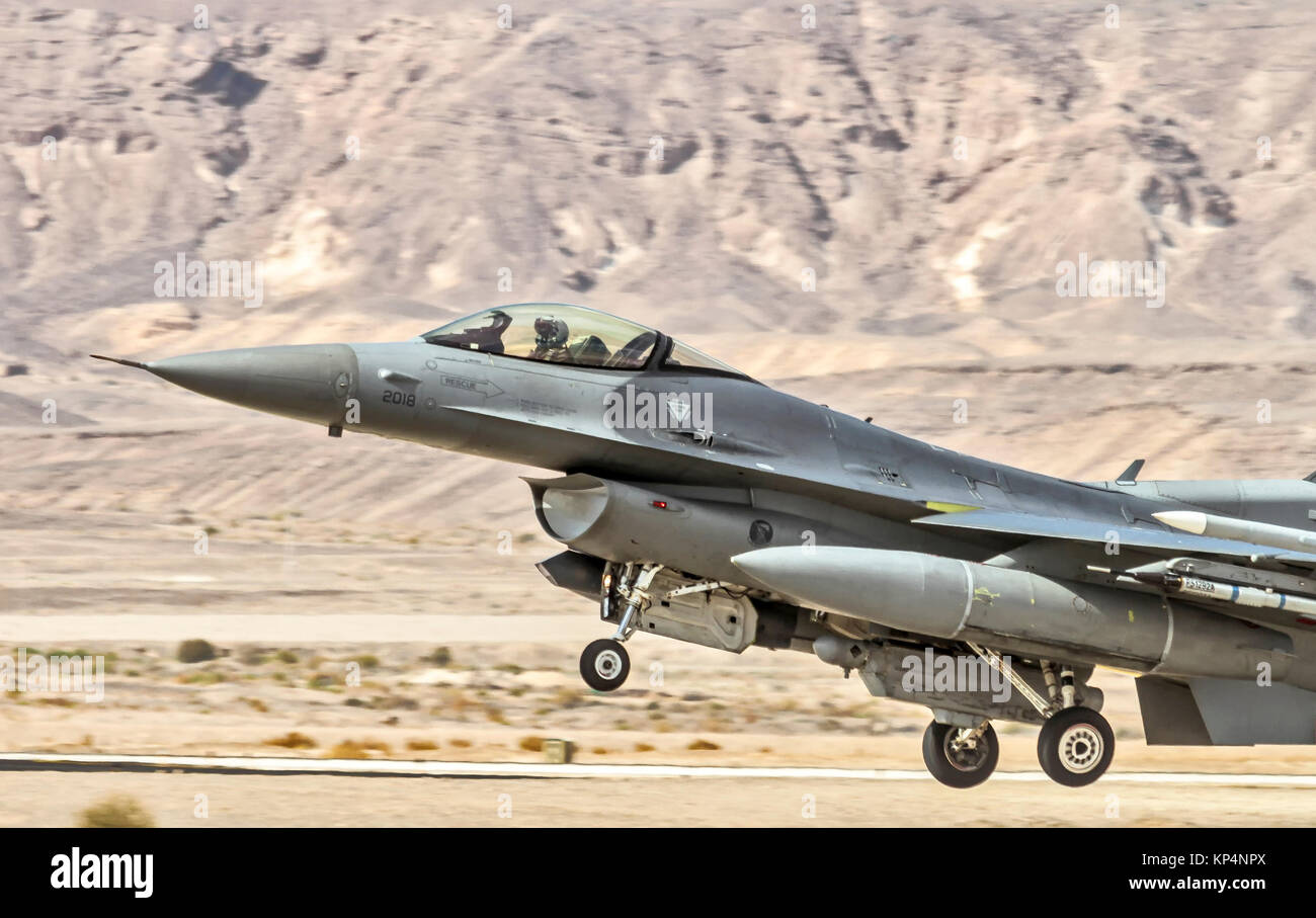 United States Air Force (USAF) F-16C von Aviano AB. Bei der "mit der blauen "2017 fotografiert, eine internationale Antenne Training bewirtet durch die Ist Stockfoto