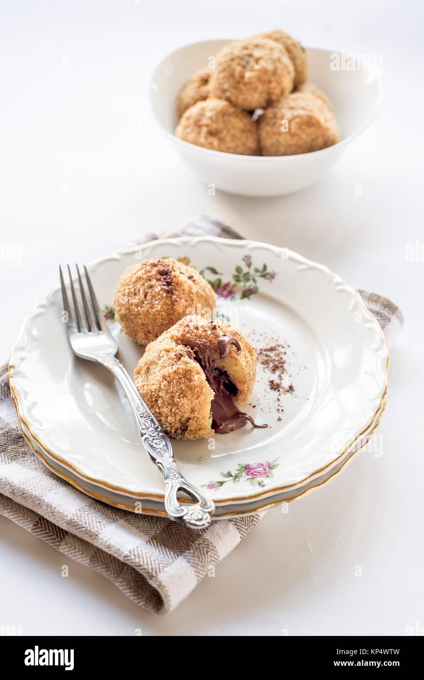 Süße Knödel serviert. Stockfoto