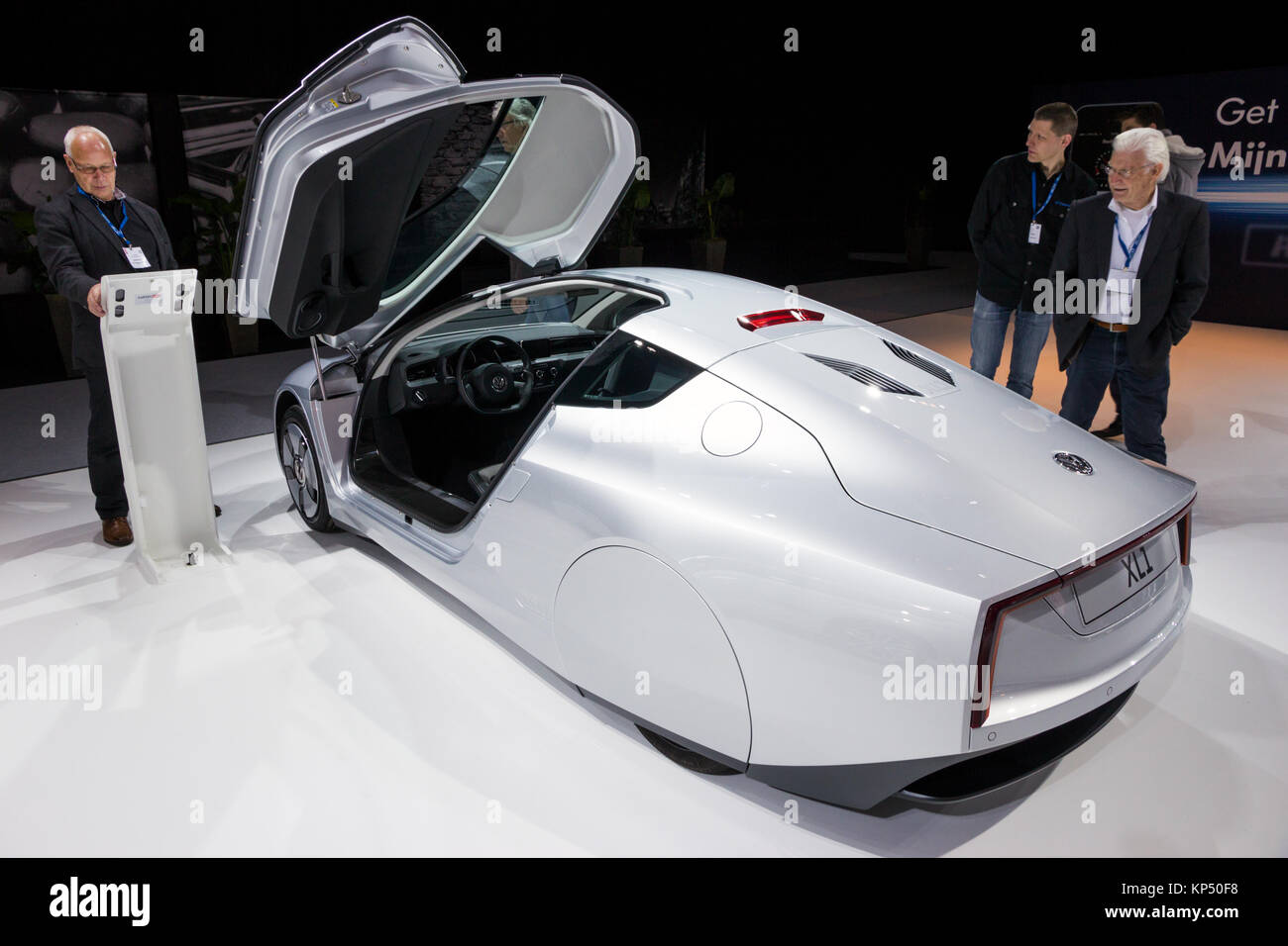 AMSTERDAM - Apr 16, 2015: Volkswagen XL1 für zwei Personen begrenzte Produktion diesel-Plug-in-Hybrid Auto an der Amsterdam AutoRAI 2015 Motor Show. Stockfoto