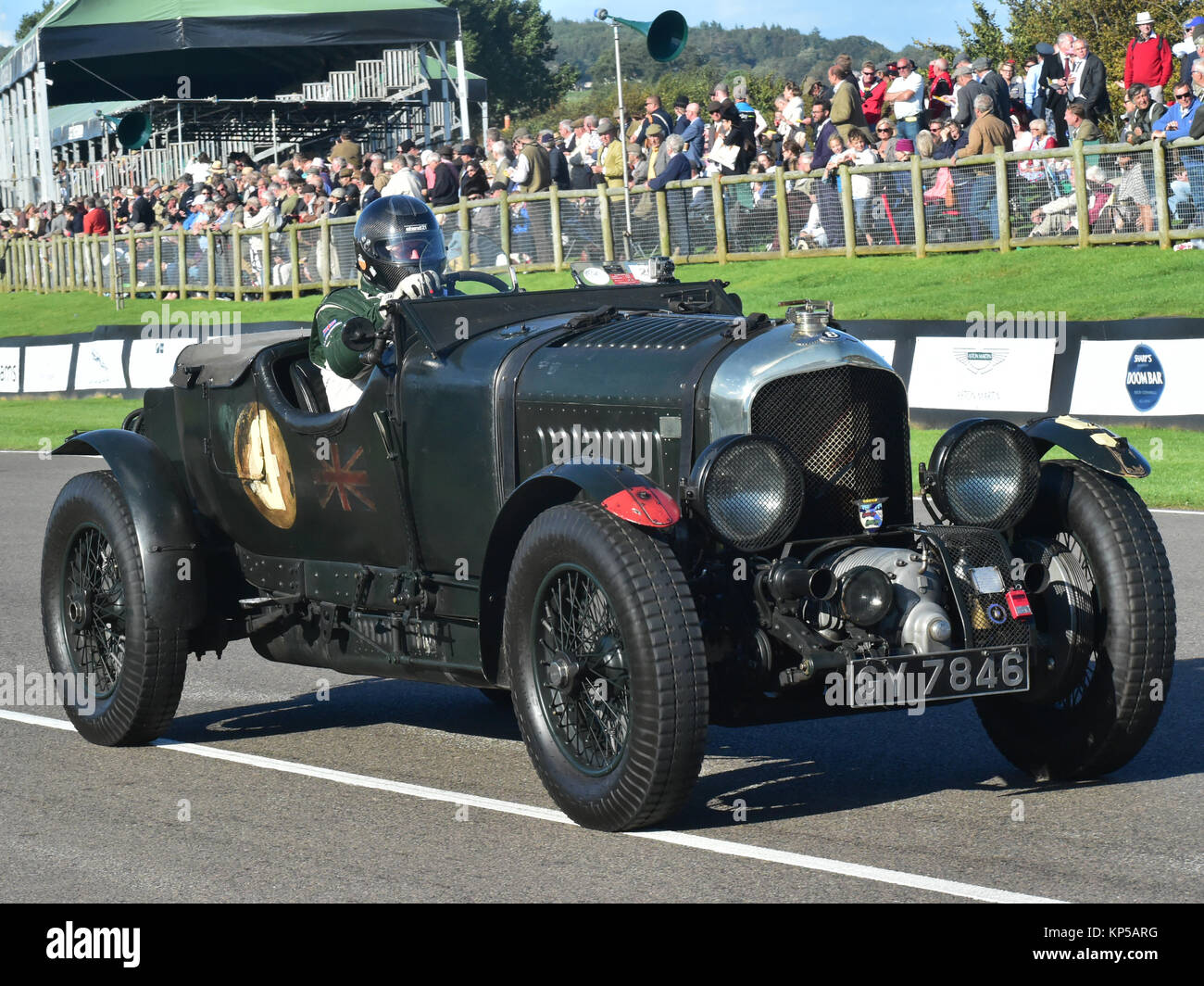 Robert Fink, Bentley 4 ½ Liter-, GY7846, Brooklands Trophäe, Goodwood Revival 2015, 2015, Brooklands Trophäe, Chris McEvoy, Rundstrecke, Stockfoto