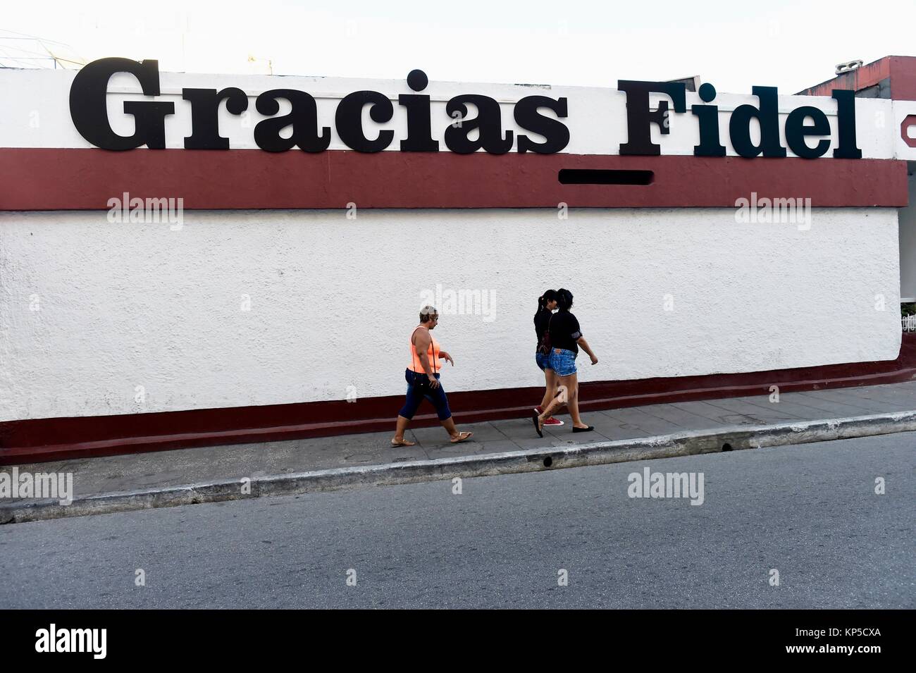 Danke Fidel schreiben auf der Straße von Santa Clara, Kuba. Stockfoto