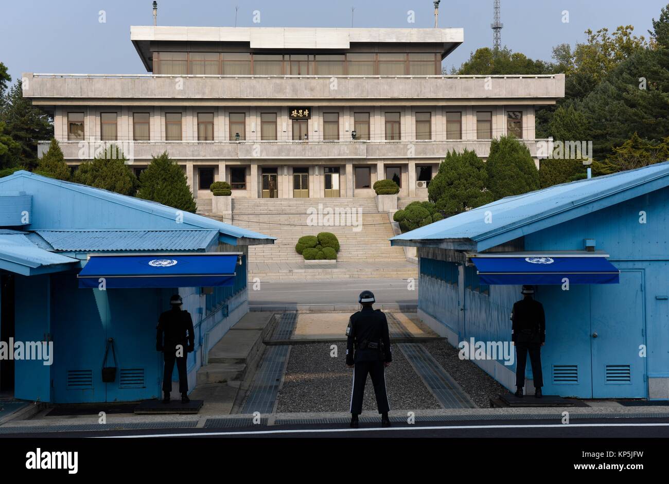 Die Demarkationslinie zwischen Nord- und Südkorea, in der demilitarisierten Zone in Panmunjon, der offiziell als Joint Security Area, South Stockfoto