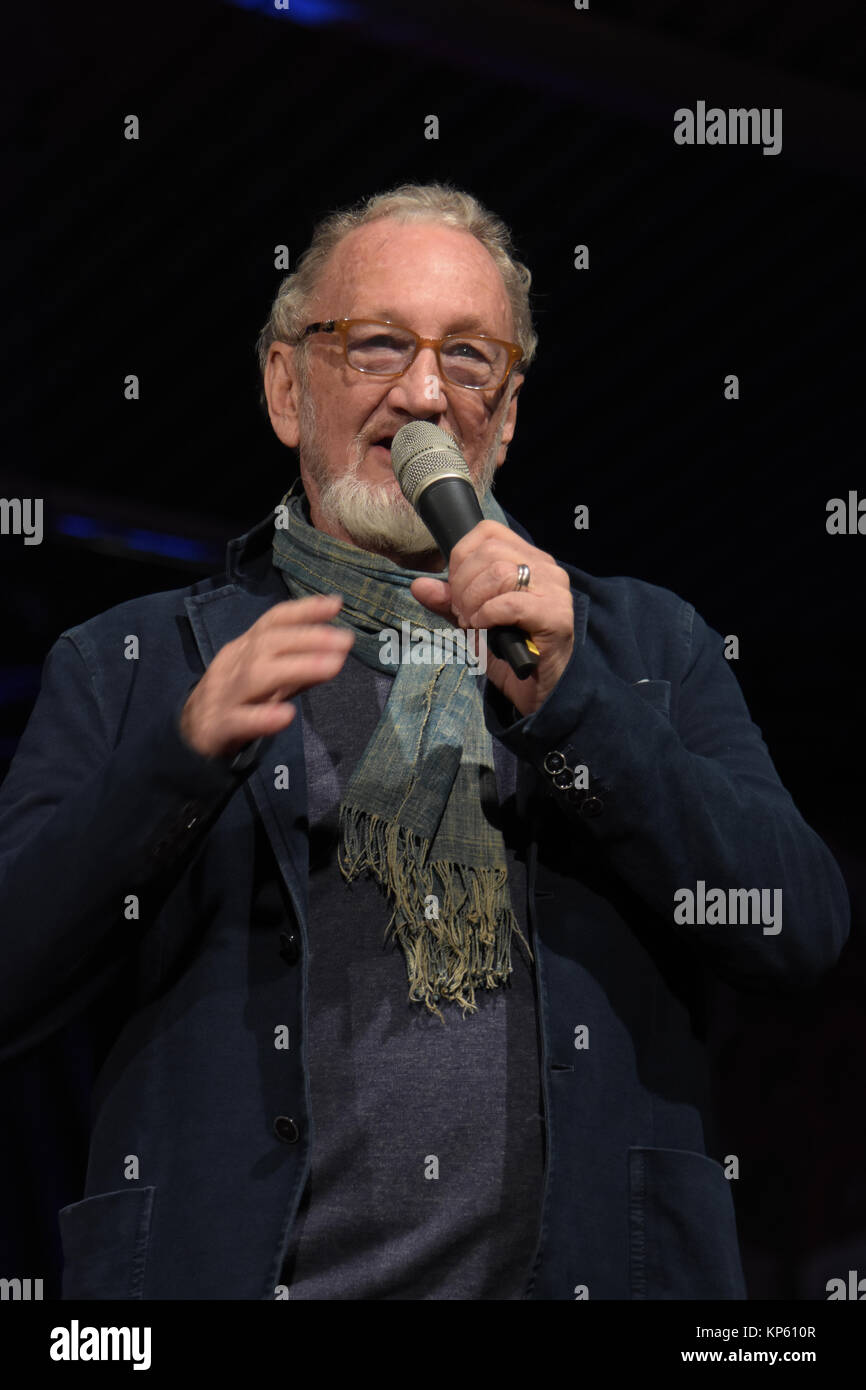 Dortmund, Deutschland - 9. Dezember 2017: US-amerikanische Schauspieler Robert Englund (* 1947, Freddy Krueger im Alptraum auf Ulme-Straße Filmreihen, Freddy vs. Jason) ein Stockfoto