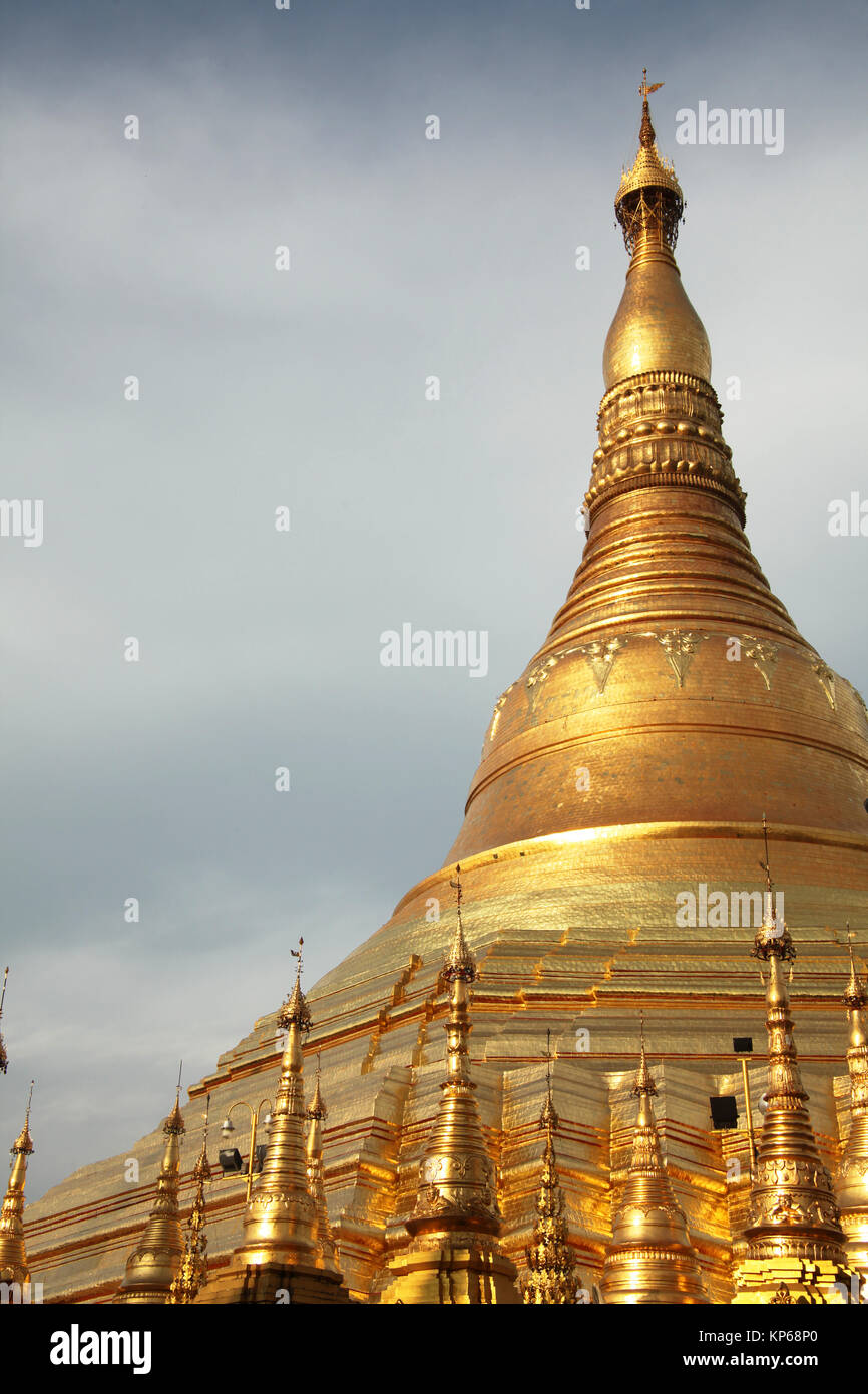 Die goldenen buddhistischen Pagode oder Stupa Shwedagon Pagode, Yangon, Myanmar. Stockfoto