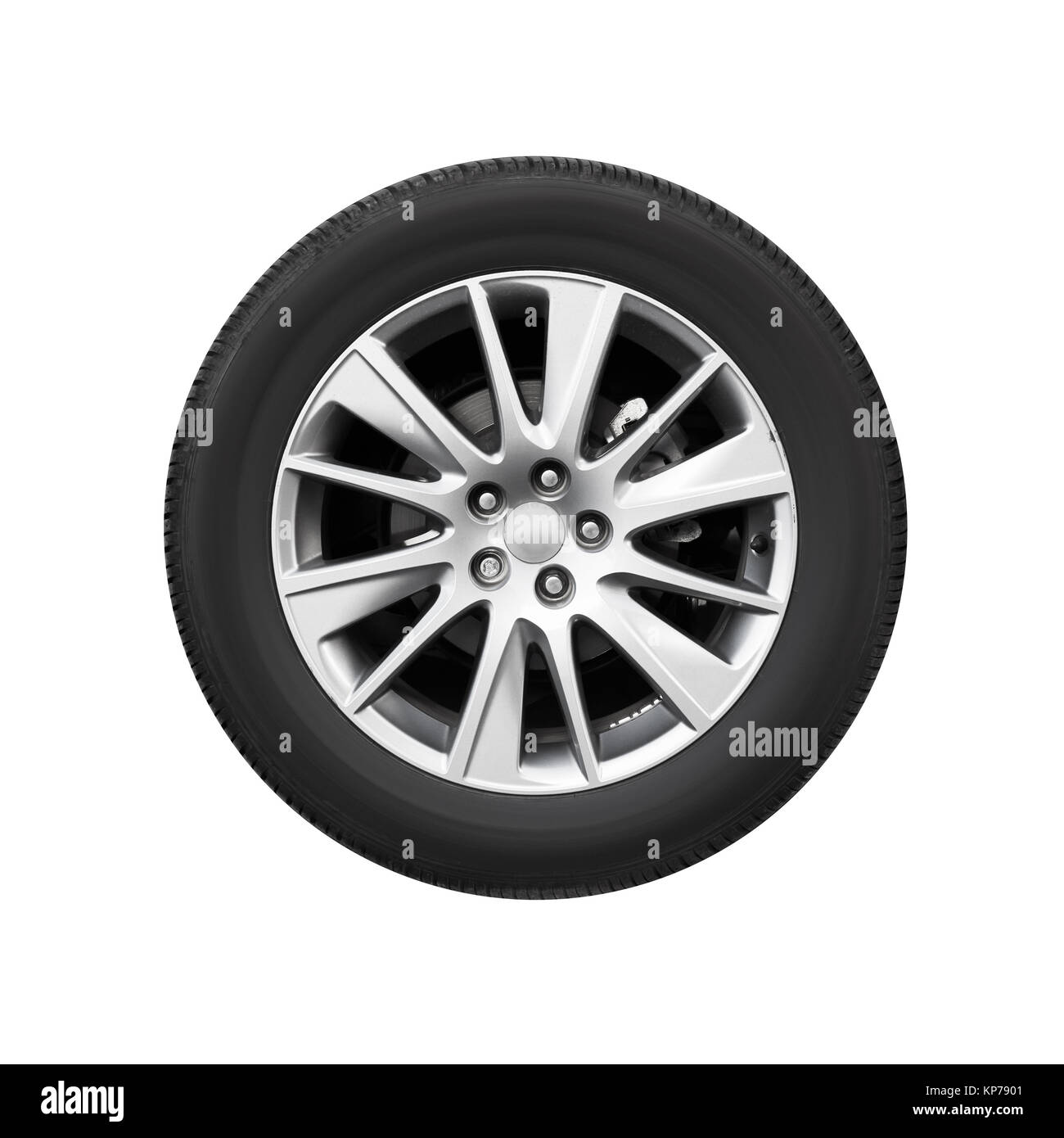 Modernes Auto Rad auf Leichtmetall disc, Vorderansicht auf weißem Hintergrund Stockfoto