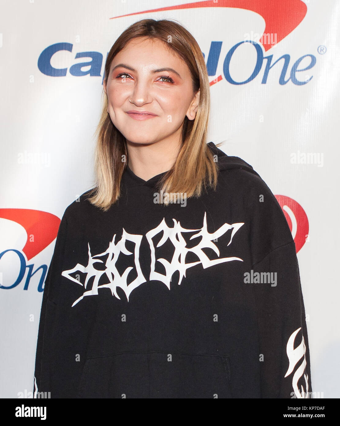 Julia Michaels an iHeartRadio Jingle Ball 2017. Stockfoto