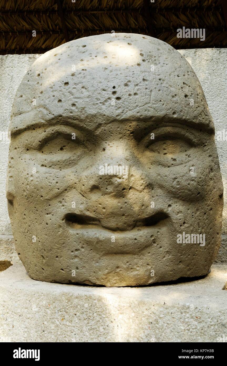 Olmec kopf eins -Fotos und -Bildmaterial in hoher Auflösung – Alamy