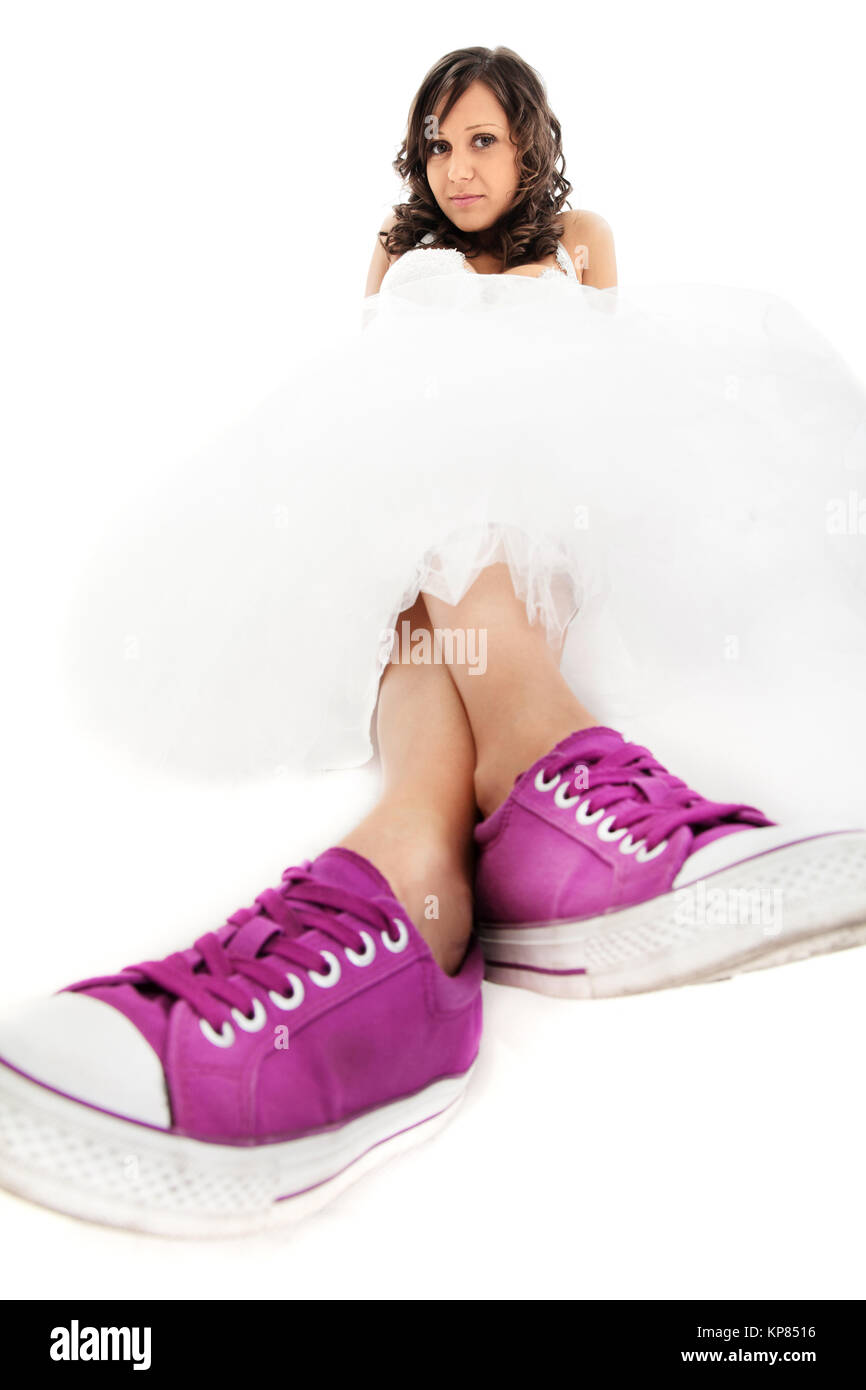 Braut mit Sneakers Stockfoto
